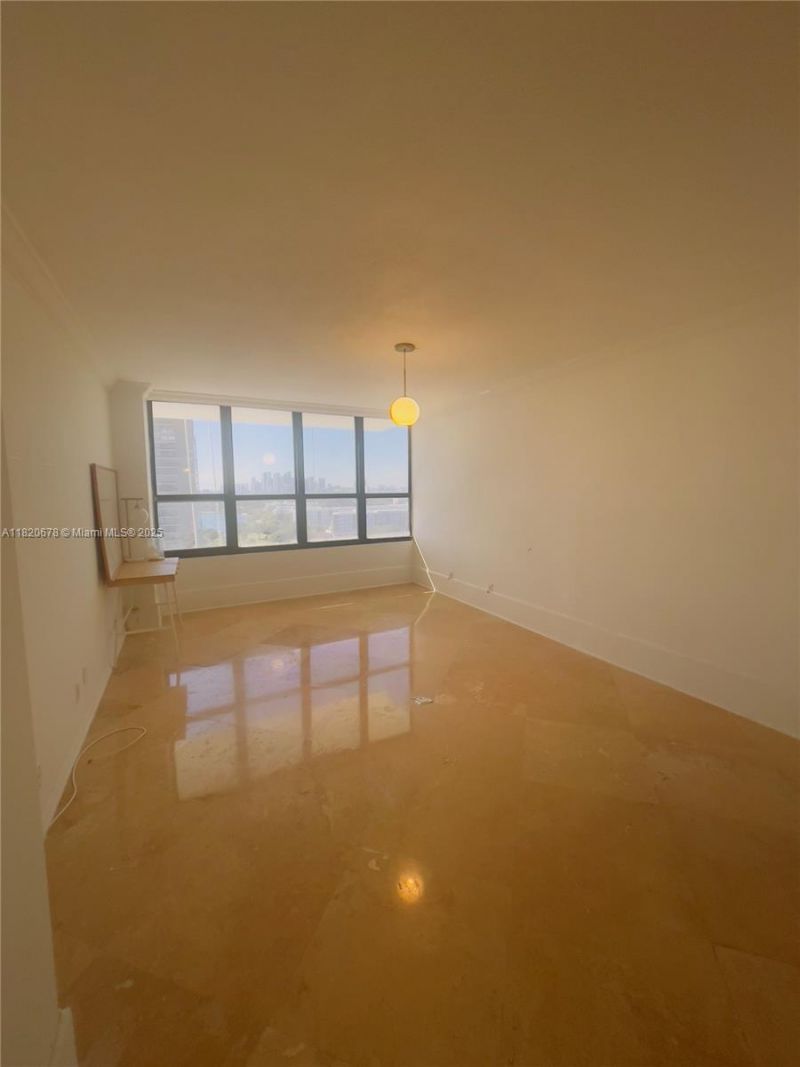 780 NE 69th St, Unit 1507, Miami, FL 33138 Photo