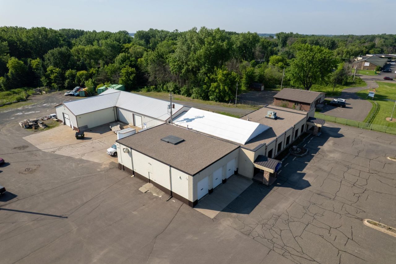 6671 Lake Boulevard, Forest Lake, MN 55025