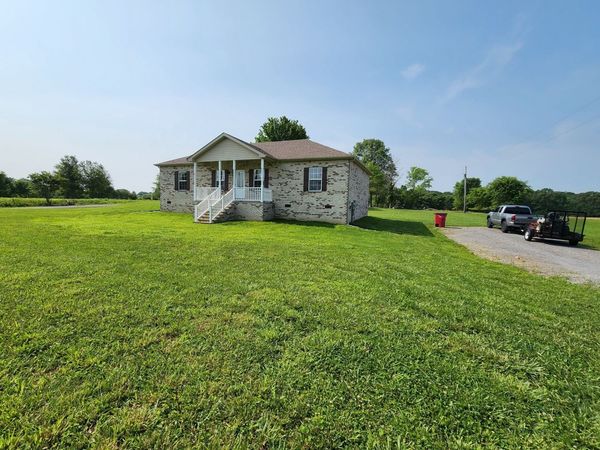 4574 Long Creek Rd, Lafayette, TN 37083