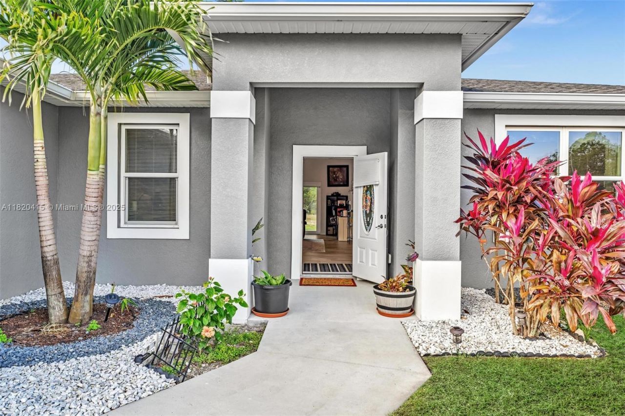 6027 Acorn Cir, La Belle, FL 33935 Photo