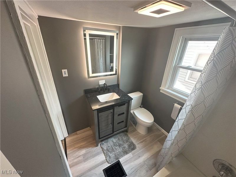 439 Birchwood Avenue, Akron, OH 44310 Photo 17