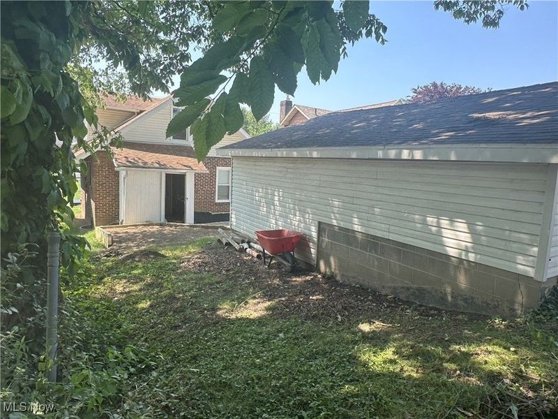 439 Birchwood Avenue, Akron, OH 44310 Photo 24