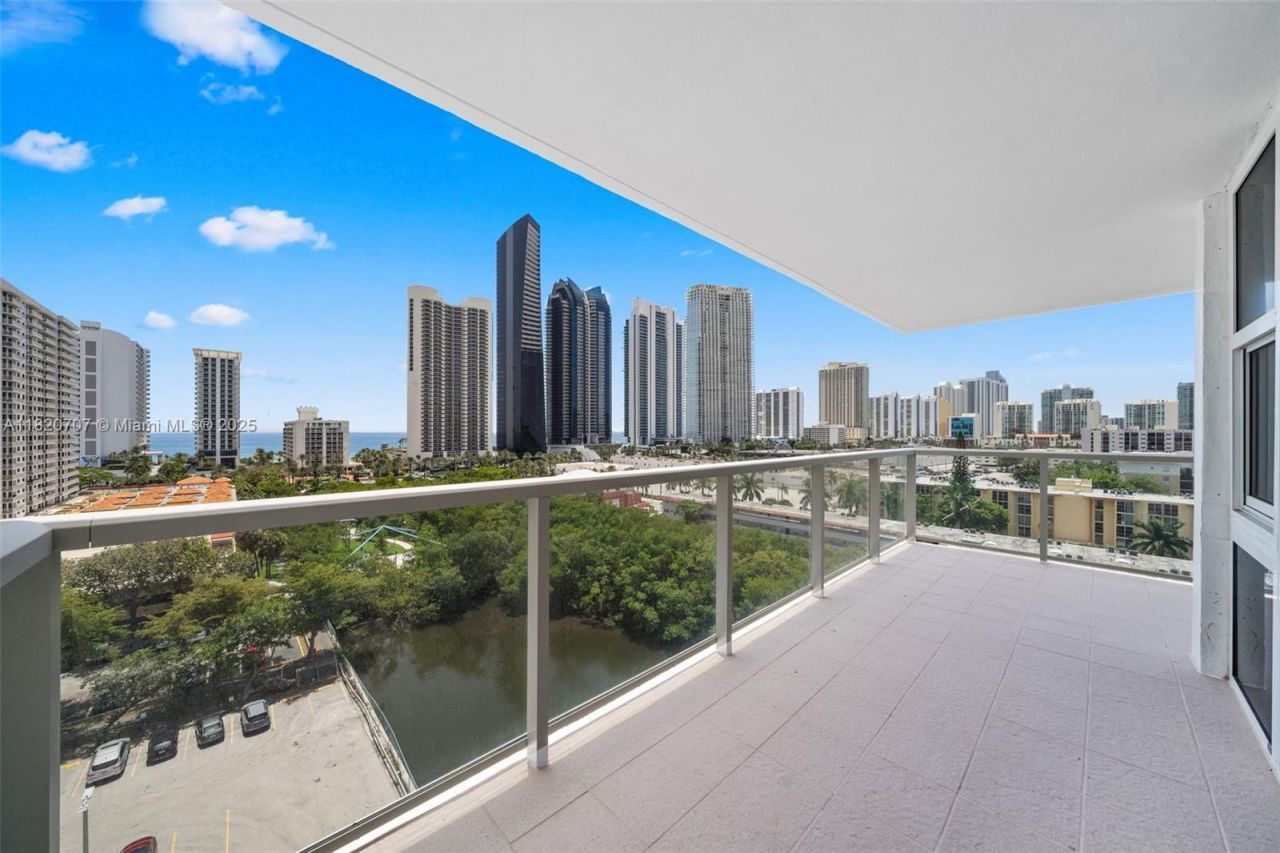 230 174th St, Unit 1119, Sunny Isles Beach, FL 33160 Photo