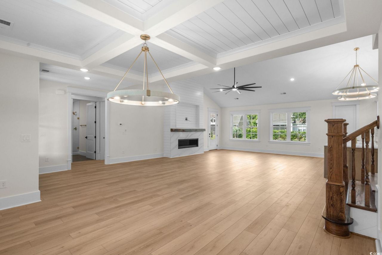 287 All Saints Loop Photo 15