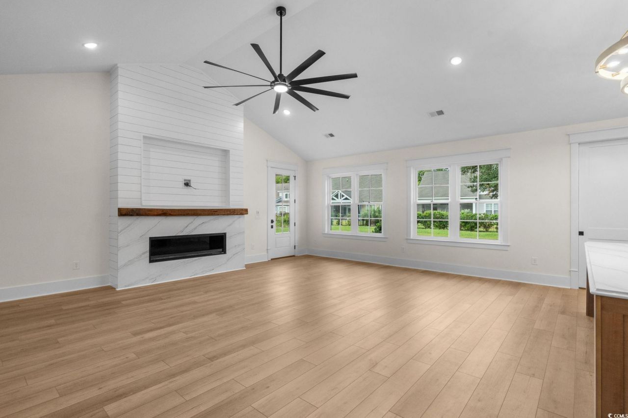 287 All Saints Loop Photo 19