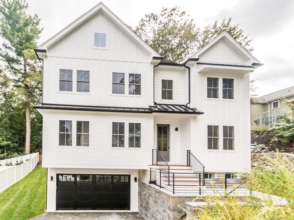 22 Irene Circle, Waltham, MA 02453