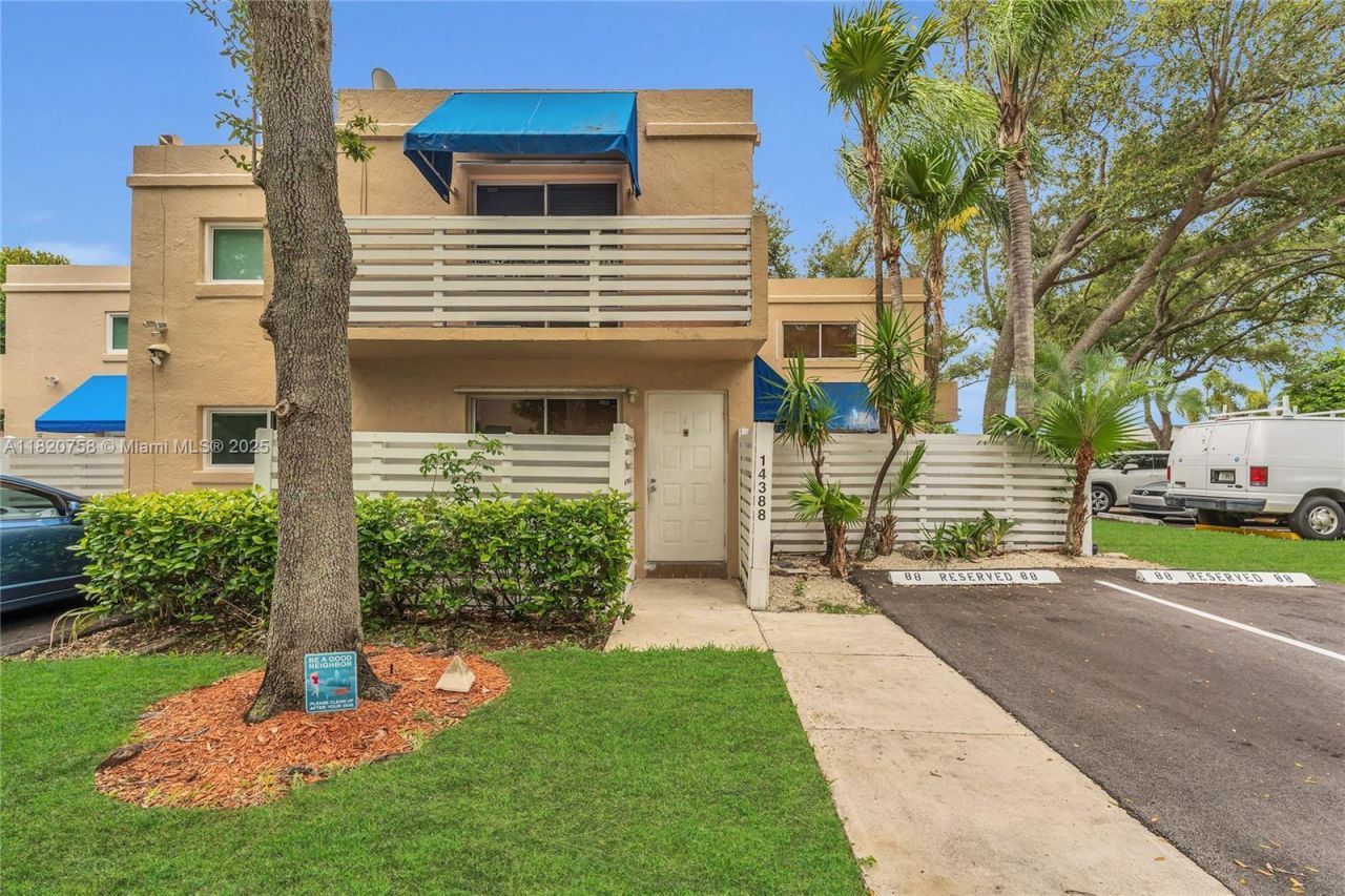 14388 SW 96th Ln, Miami, FL 33186 Photo