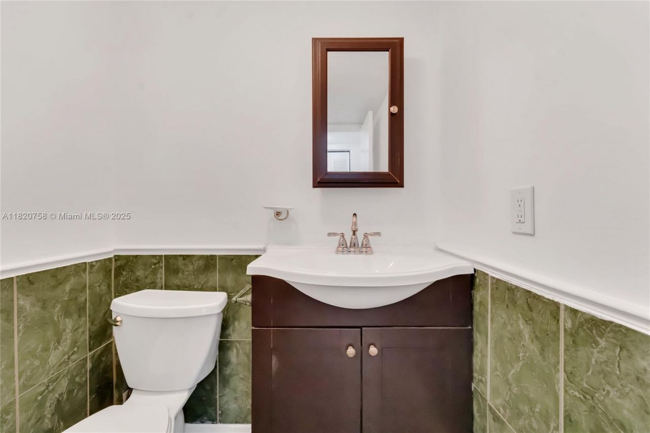 14388 SW 96th Ln, Miami, FL 33186 Photo