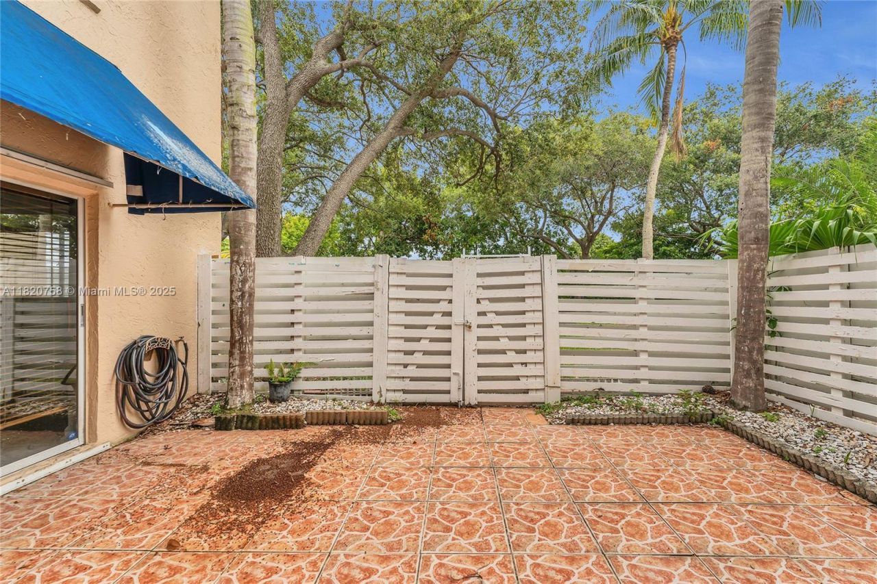 14388 SW 96th Ln, Miami, FL 33186 Photo