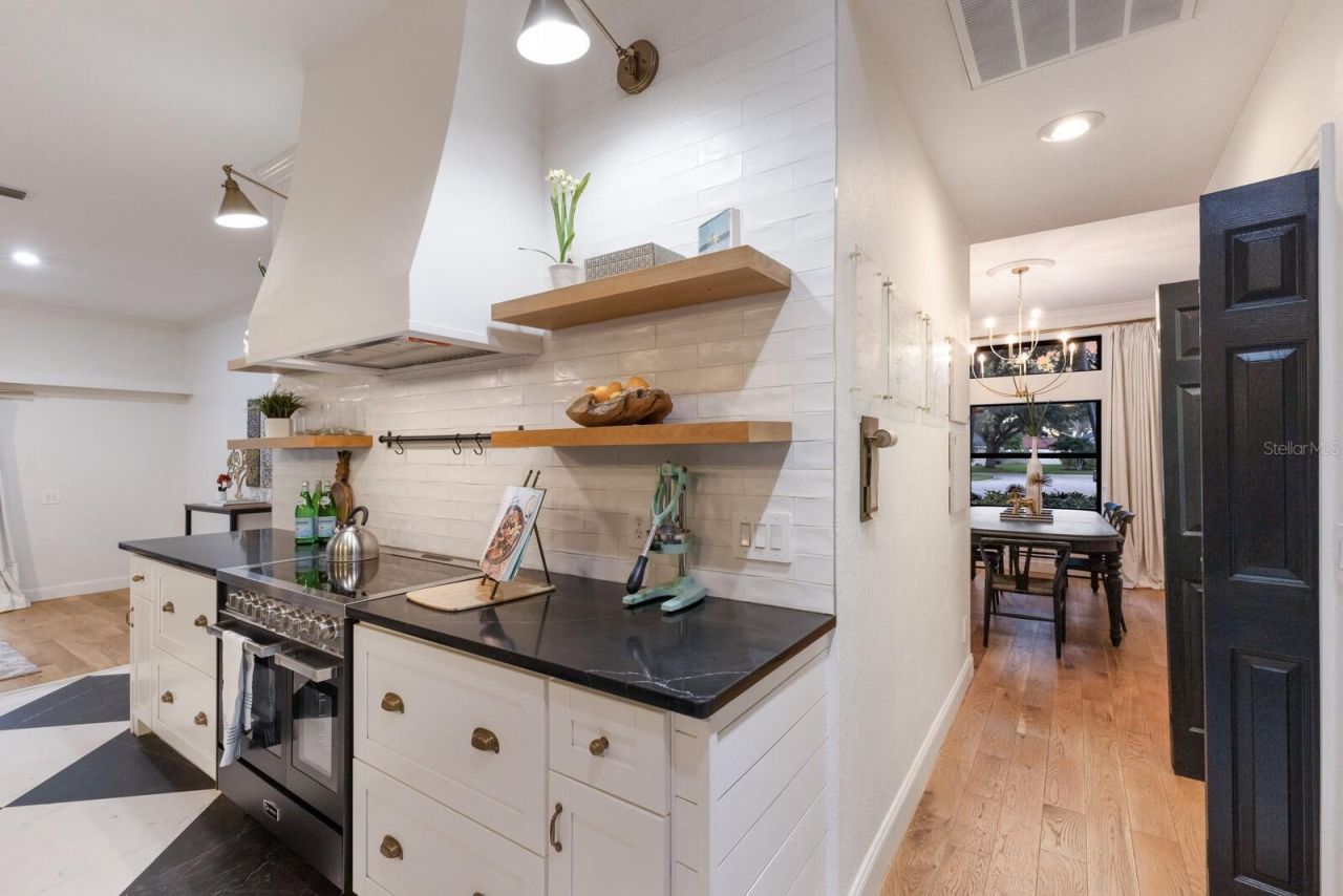 9122 16th Avenue Circle Nw, Bradenton, FL 34209 Photo