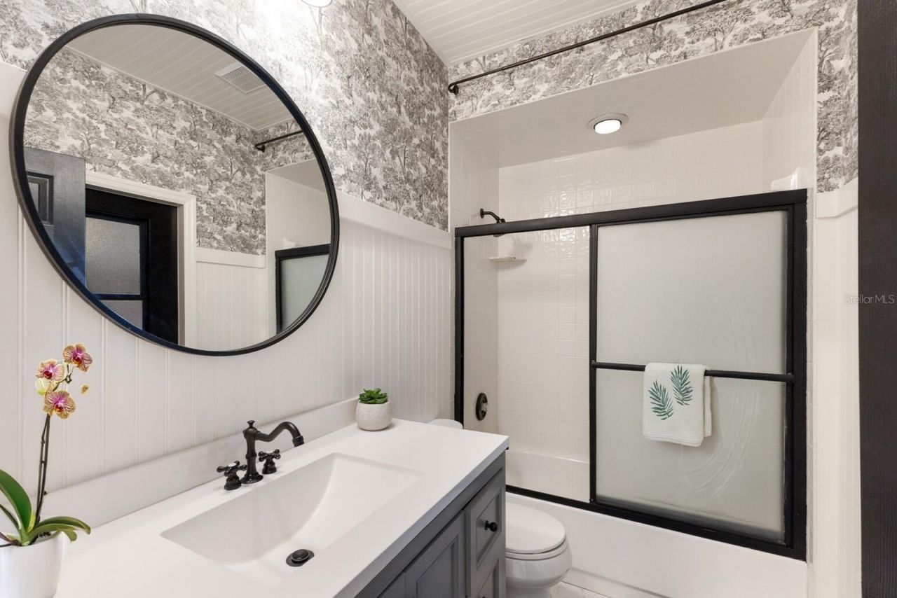 9122 16th Avenue Circle Nw, Bradenton, FL 34209 Photo