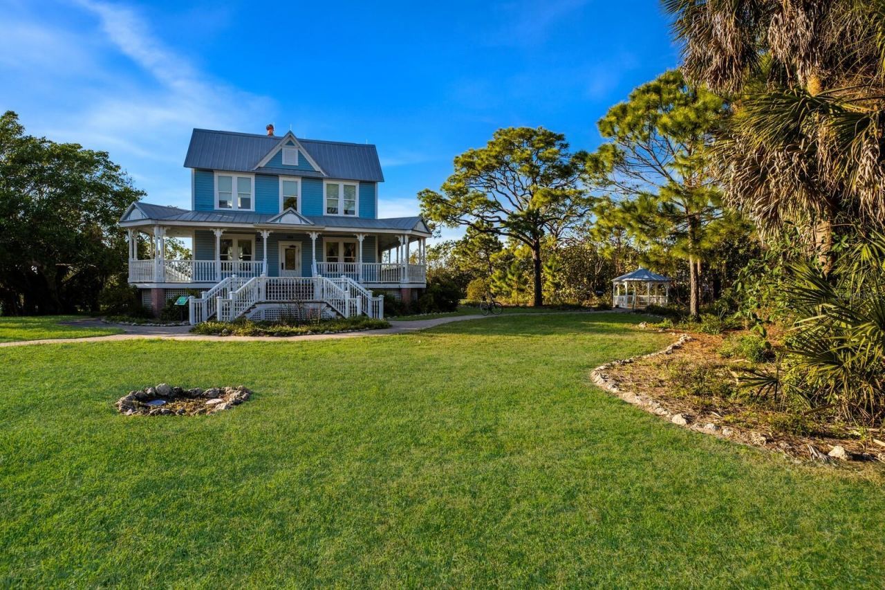 9122 16th Avenue Circle Nw, Bradenton, FL 34209 Photo