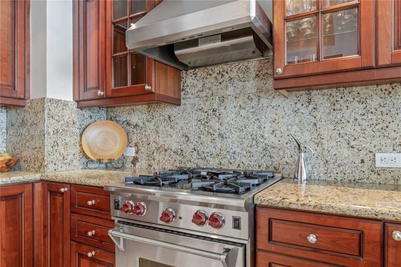 17875 Collins Ave, Unit 3404, Sunny Isles Beach, FL 33160 Photo