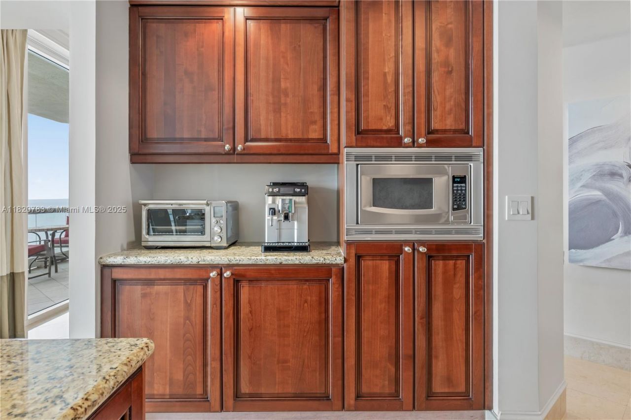 17875 Collins Ave, Unit 3404, Sunny Isles Beach, FL 33160 Photo