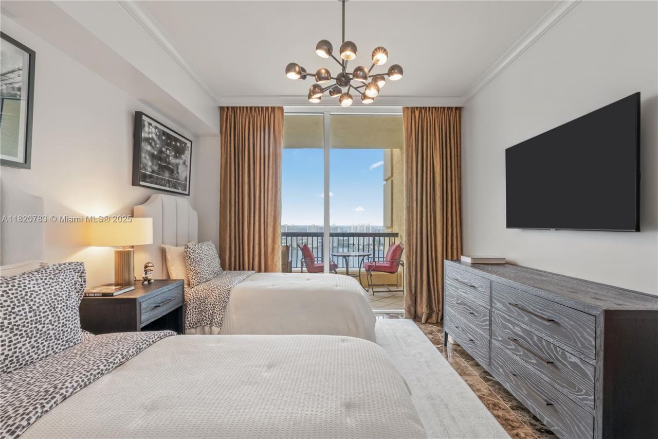 17875 Collins Ave, Unit 3404, Sunny Isles Beach, FL 33160 Photo