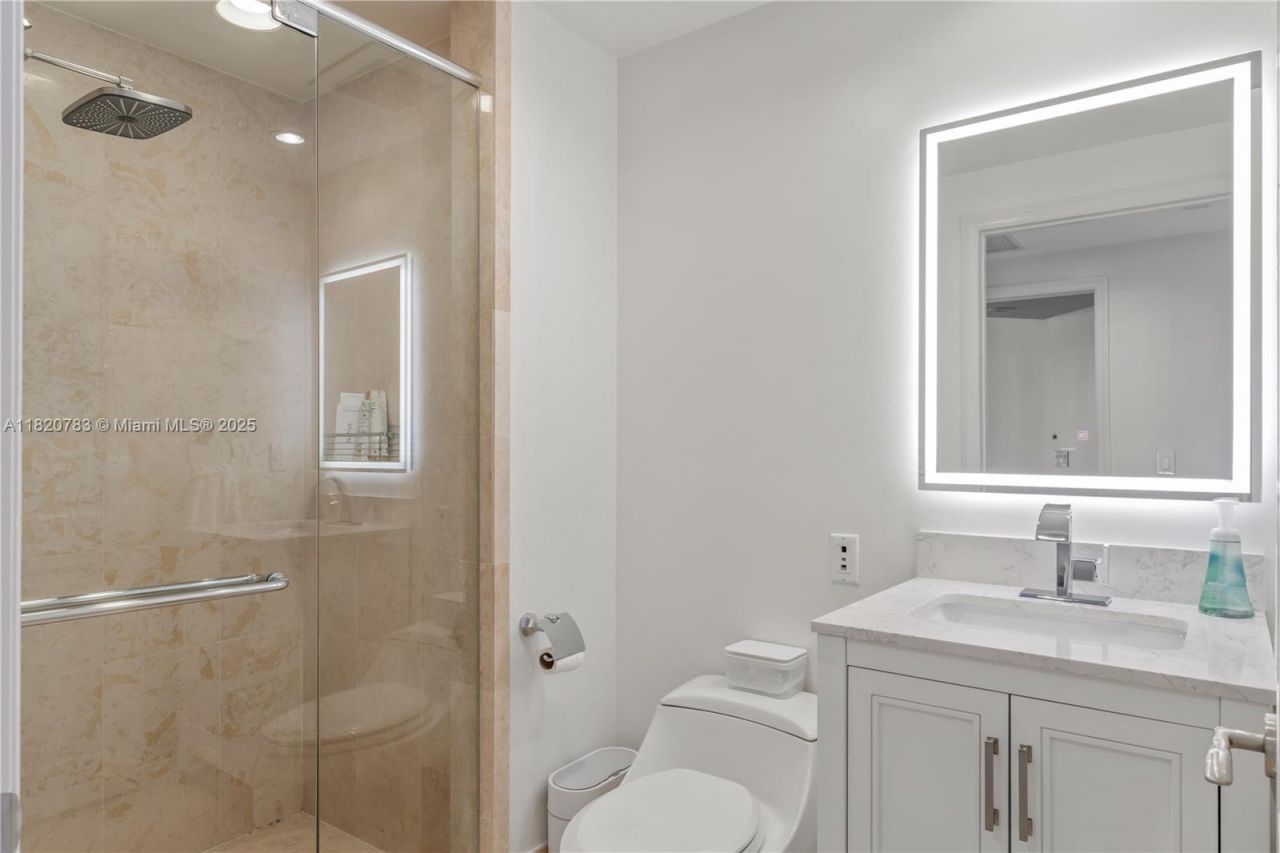 17875 Collins Ave, Unit 3404, Sunny Isles Beach, FL 33160 Photo