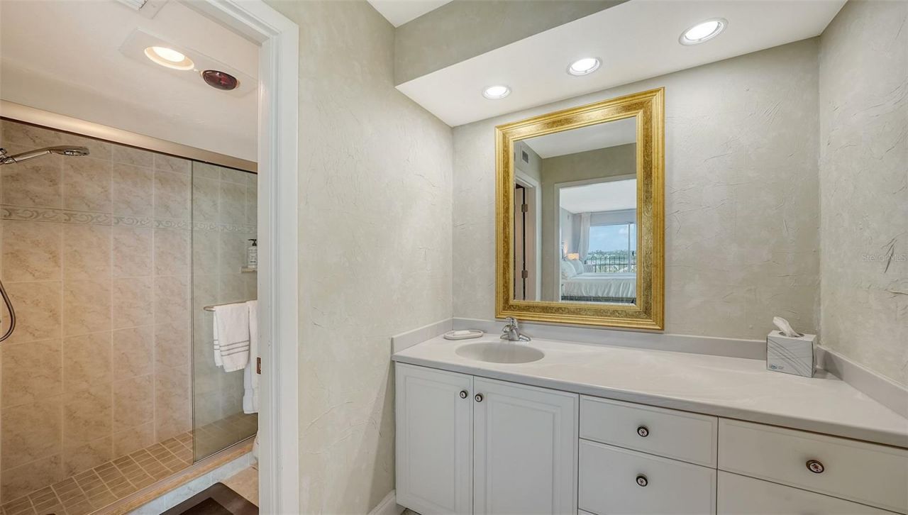 1 Benjamin Franklin Drive, Unit 91, Sarasota, FL 34236 Photo