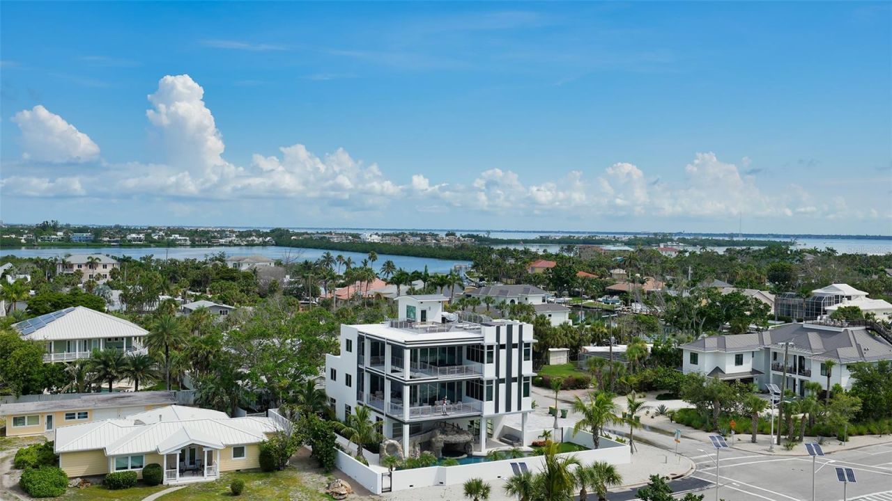 1 Benjamin Franklin Drive, Unit 91, Sarasota, FL 34236 Photo