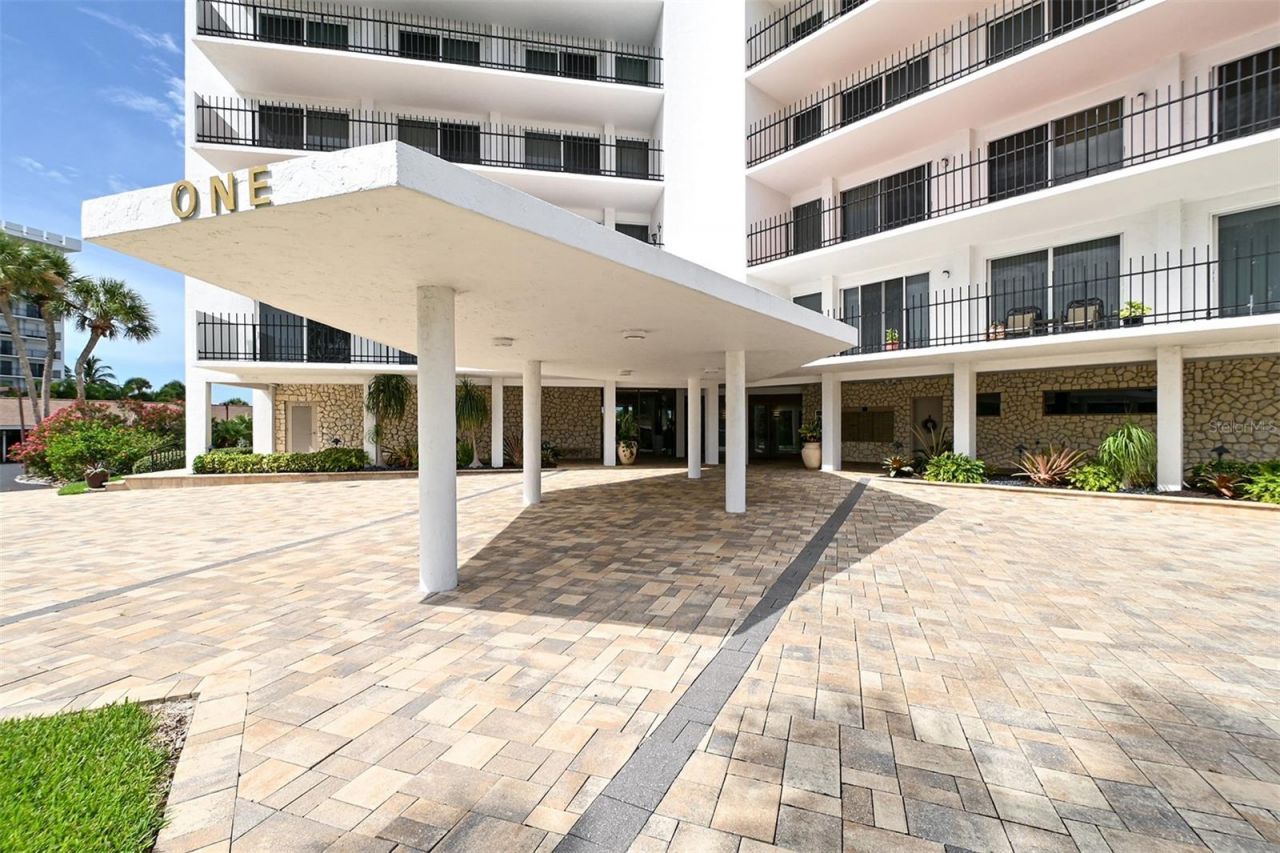 1 Benjamin Franklin Drive, Unit 91, Sarasota, FL 34236 Photo