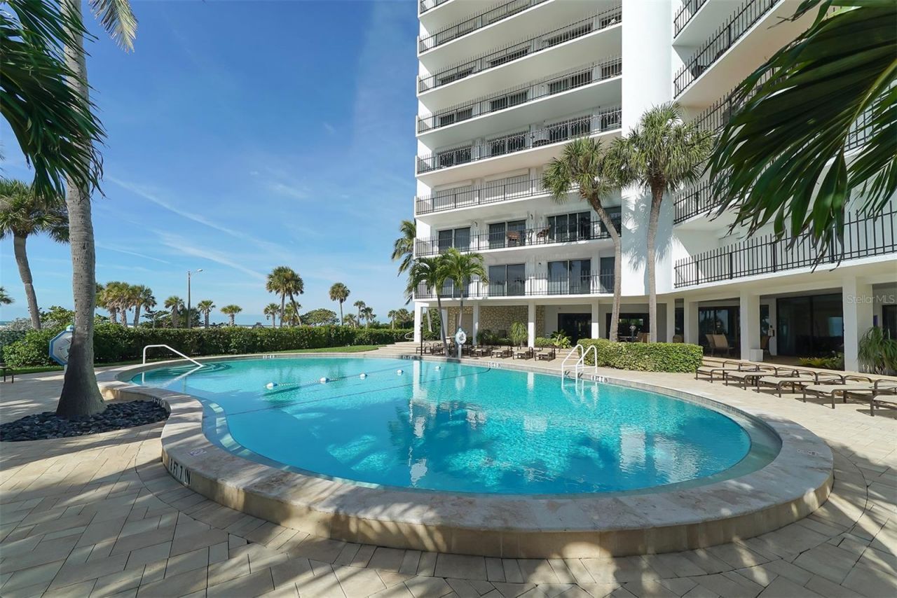 1 Benjamin Franklin Drive, Unit 91, Sarasota, FL 34236 Photo