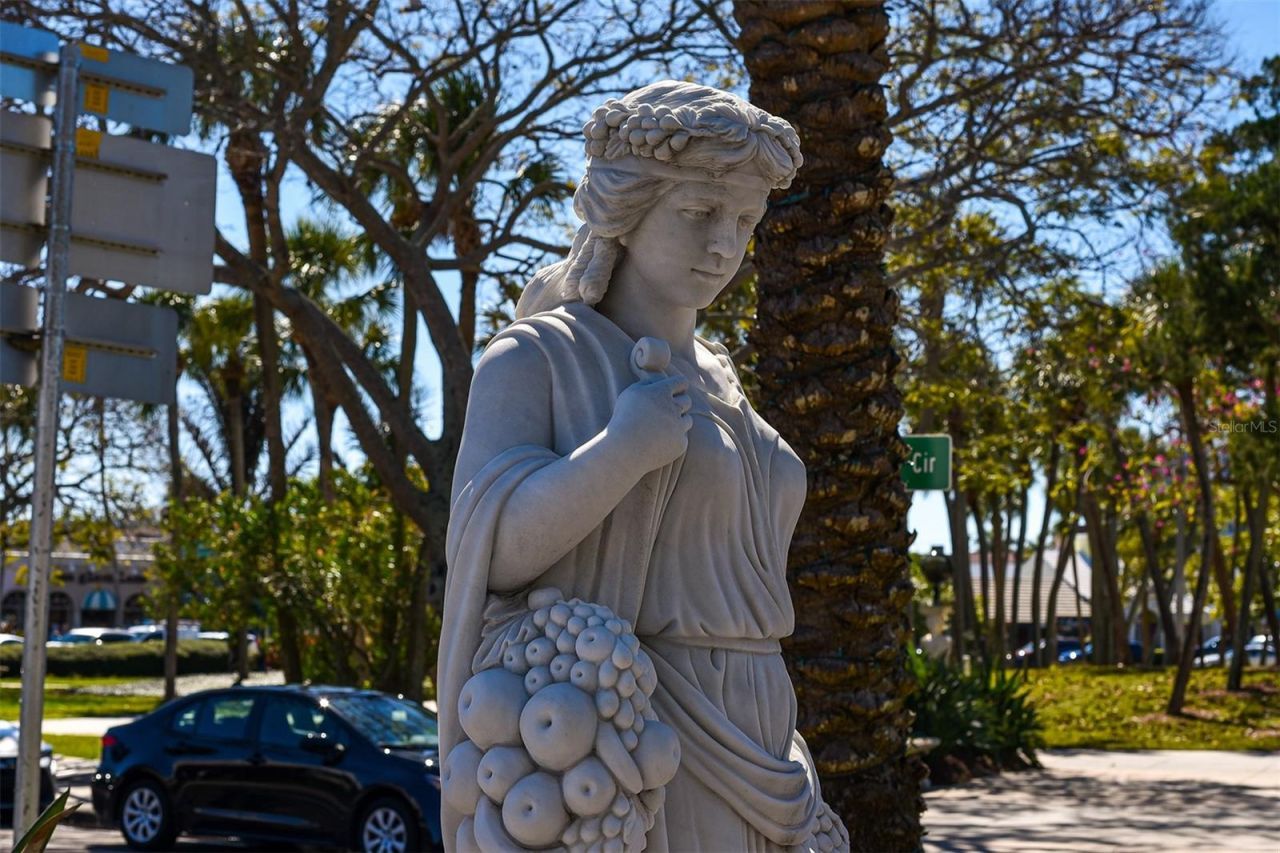 1 Benjamin Franklin Drive, Unit 91, Sarasota, FL 34236 Photo