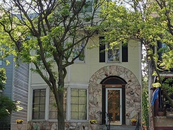 4244 N Ashland Avenue, Chicago, IL 60613