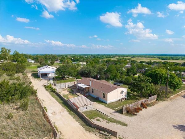 1502 Avenue B, Santa Anna, TX 76878