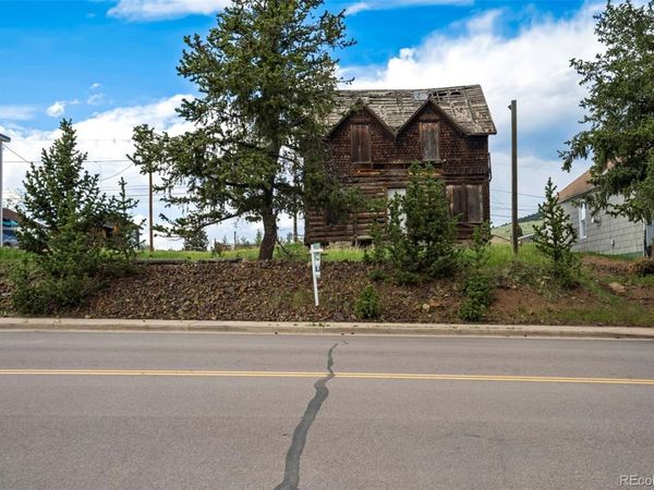 215 W Bennett Avenue, Cripple Creek, CO 80813