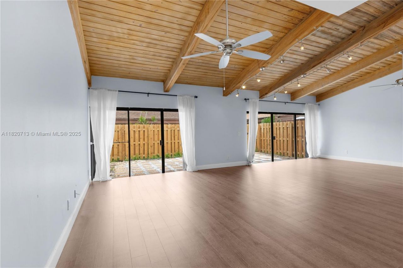 2627 S Parkview Dr, Unit 2627, Hallandale Beach, FL 33009 Photo