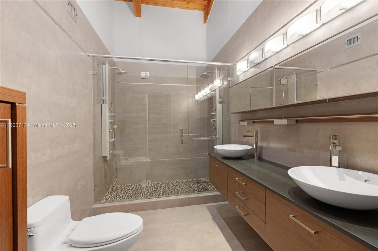 2627 S Parkview Dr, Unit 2627, Hallandale Beach, FL 33009 Photo