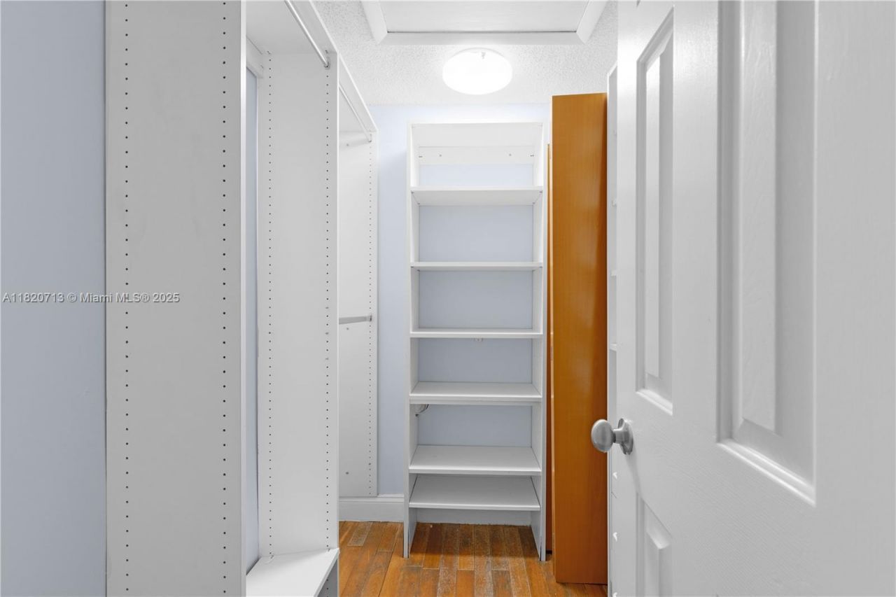 2627 S Parkview Dr, Unit 2627, Hallandale Beach, FL 33009 Photo