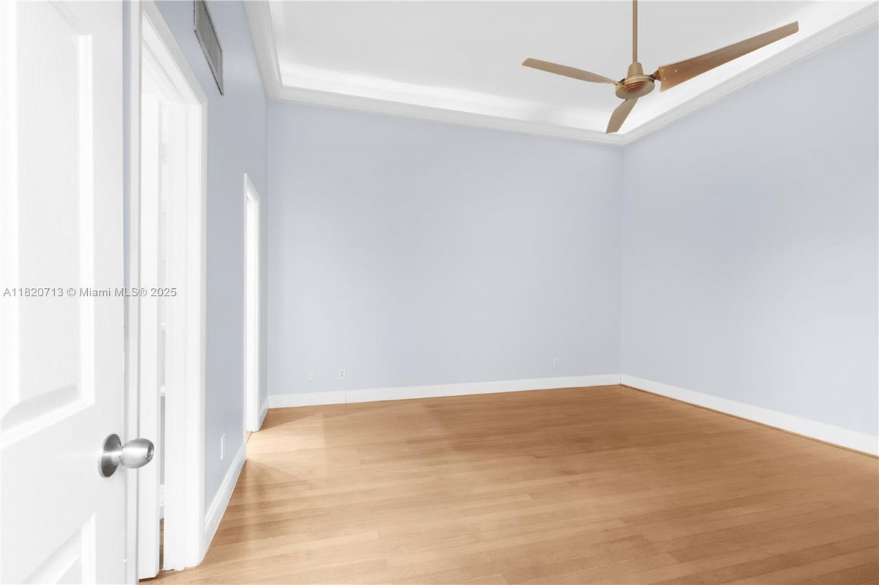 2627 S Parkview Dr, Unit 2627, Hallandale Beach, FL 33009 Photo