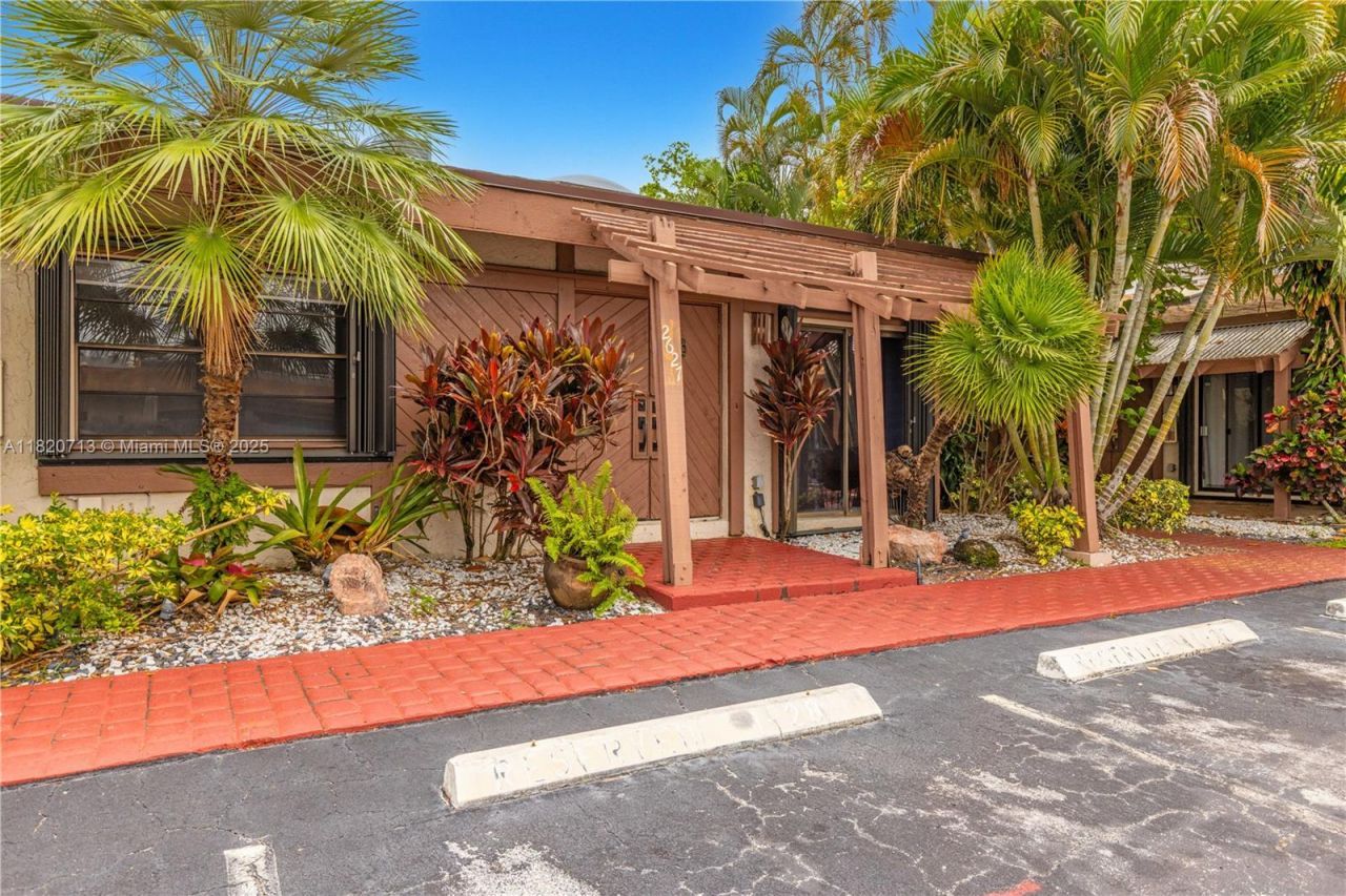 2627 S Parkview Dr, Unit 2627, Hallandale Beach, FL 33009 Photo