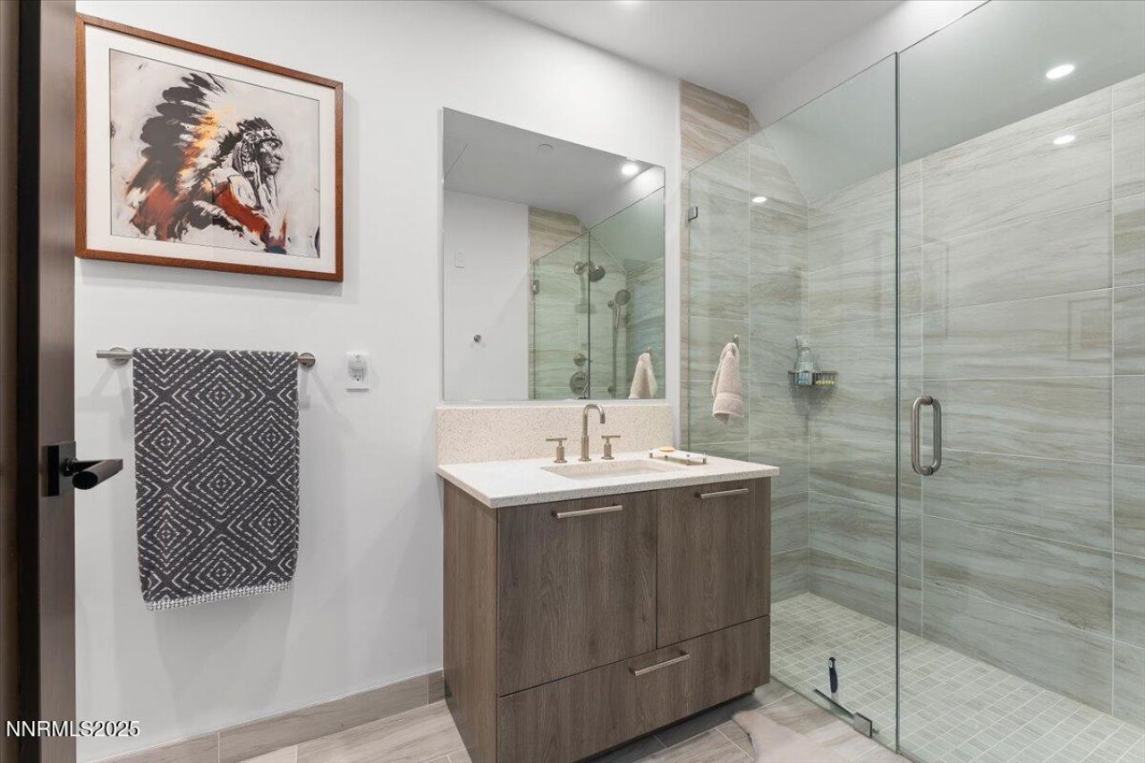 33 Beach Club Drive, Unit 506, Stateline, NV 89449 Photo