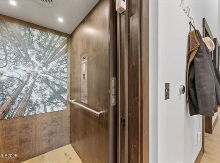 33 Beach Club Drive, Unit 506, Stateline, NV 89449 Photo