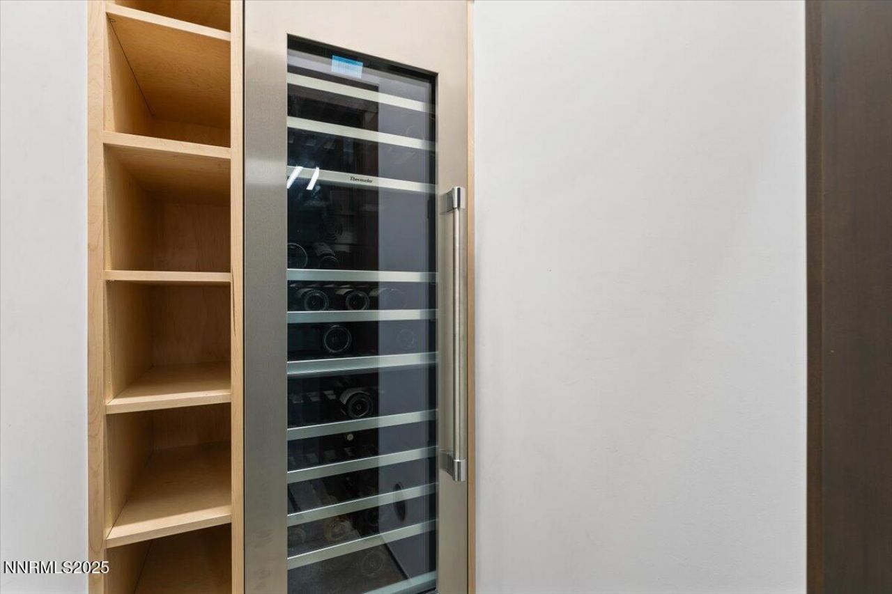 33 Beach Club Drive, Unit 506, Stateline, NV 89449 Photo