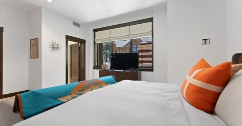 33 Beach Club Drive, Unit 506, Stateline, NV 89449 Photo