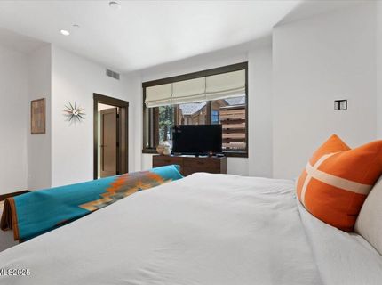 33 Beach Club Drive, Unit 506, Stateline, NV 89449 Photo