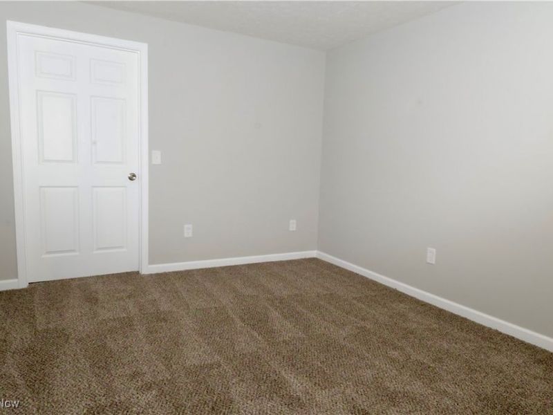 2382 Mogadore Road, Akron, OH 44312 Photo 14