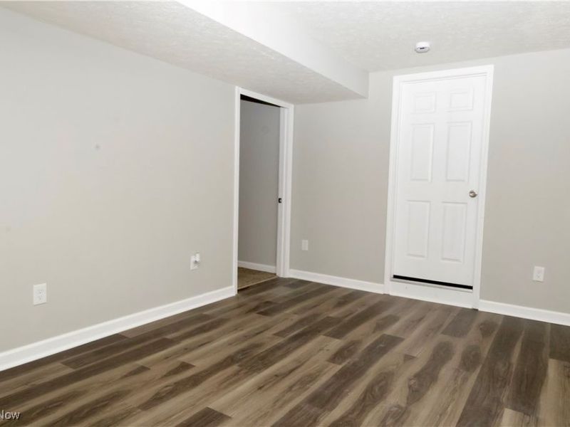 2382 Mogadore Road, Akron, OH 44312 Photo 17