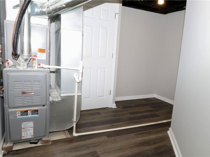 2382 Mogadore Road, Akron, OH 44312 Photo 19