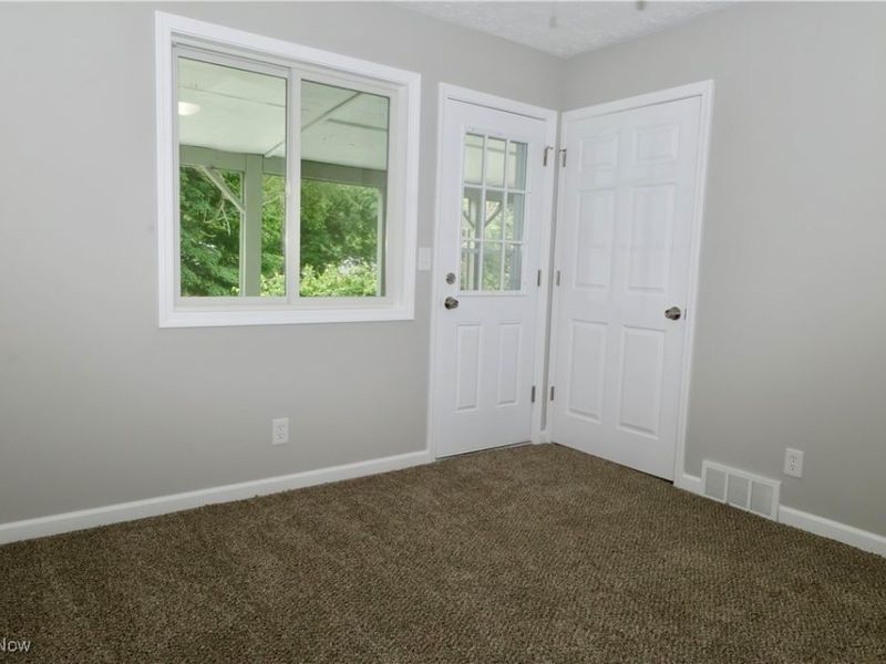 2382 Mogadore Road, Akron, OH 44312 Photo 25