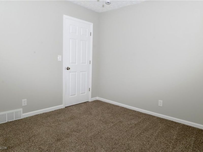 2382 Mogadore Road, Akron, OH 44312 Photo 26