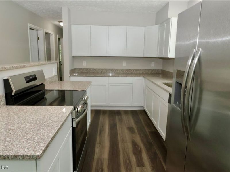 2382 Mogadore Road, Akron, OH 44312 Photo 6