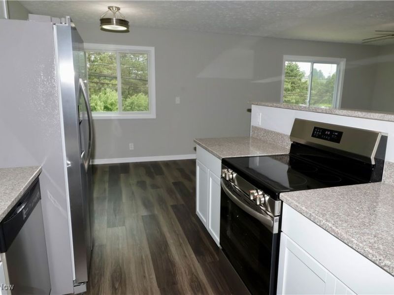 2382 Mogadore Road, Akron, OH 44312 Photo 7