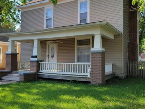 514 E Jackson Avenue, Iola, KS 66749