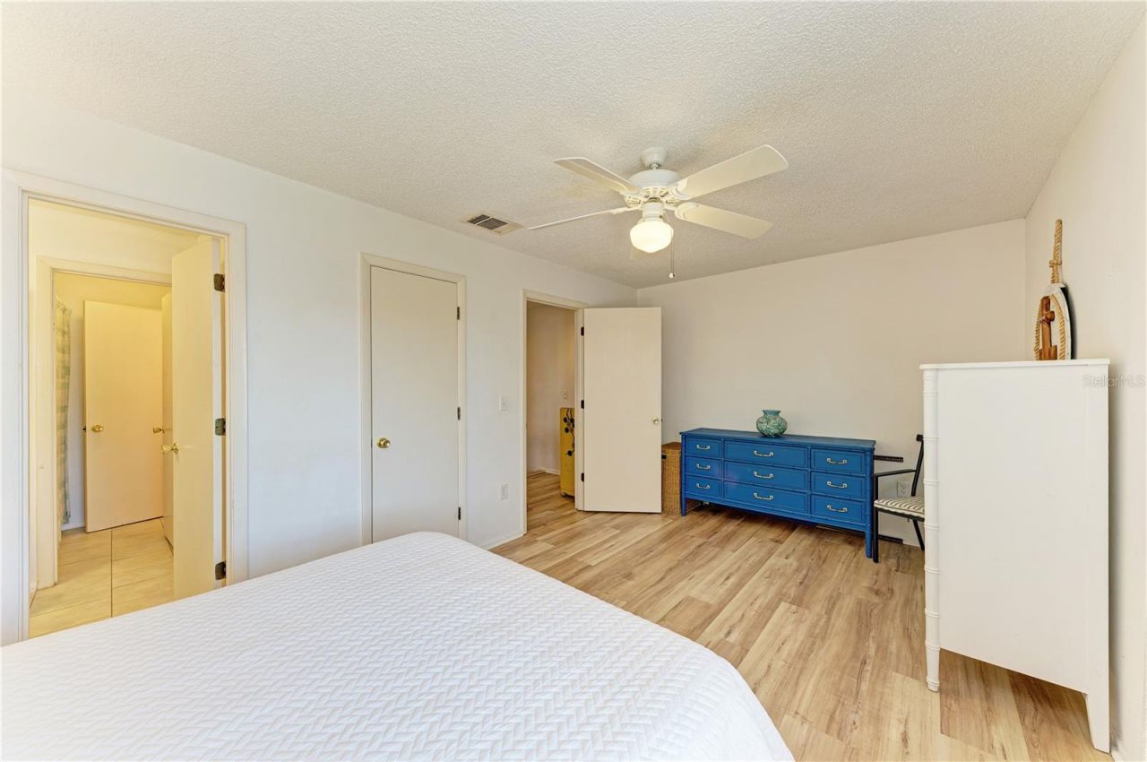 6840 Midnight Pass Road, Unit 6840, Sarasota, FL 34242 Photo