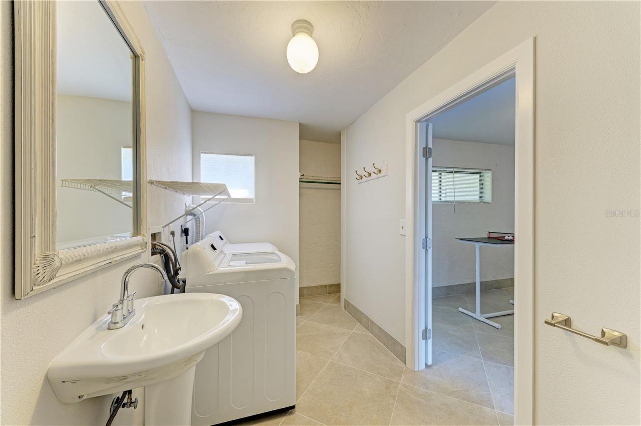 6840 Midnight Pass Road, Unit 6840, Sarasota, FL 34242 Photo