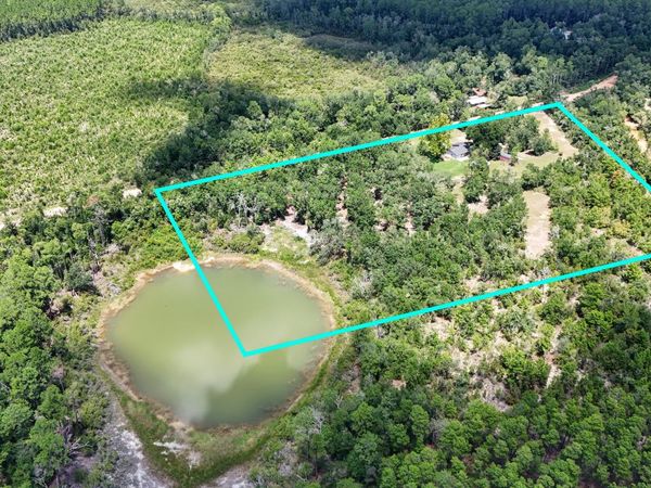 1371 Deadening Road, Chipley, FL 32428