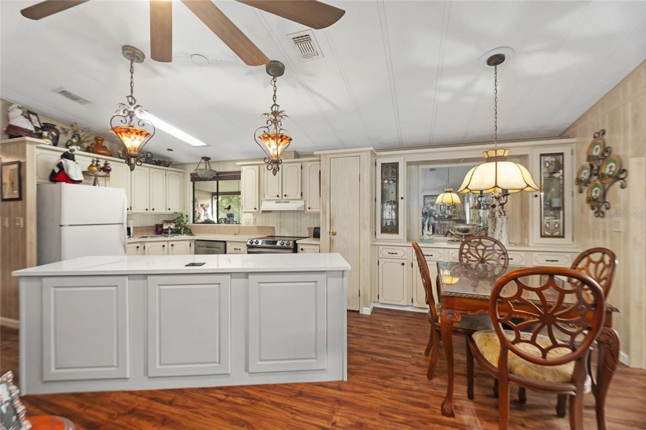 2002 S Citrus Circle, Unit 1728, Zellwood, FL 32798 Photo